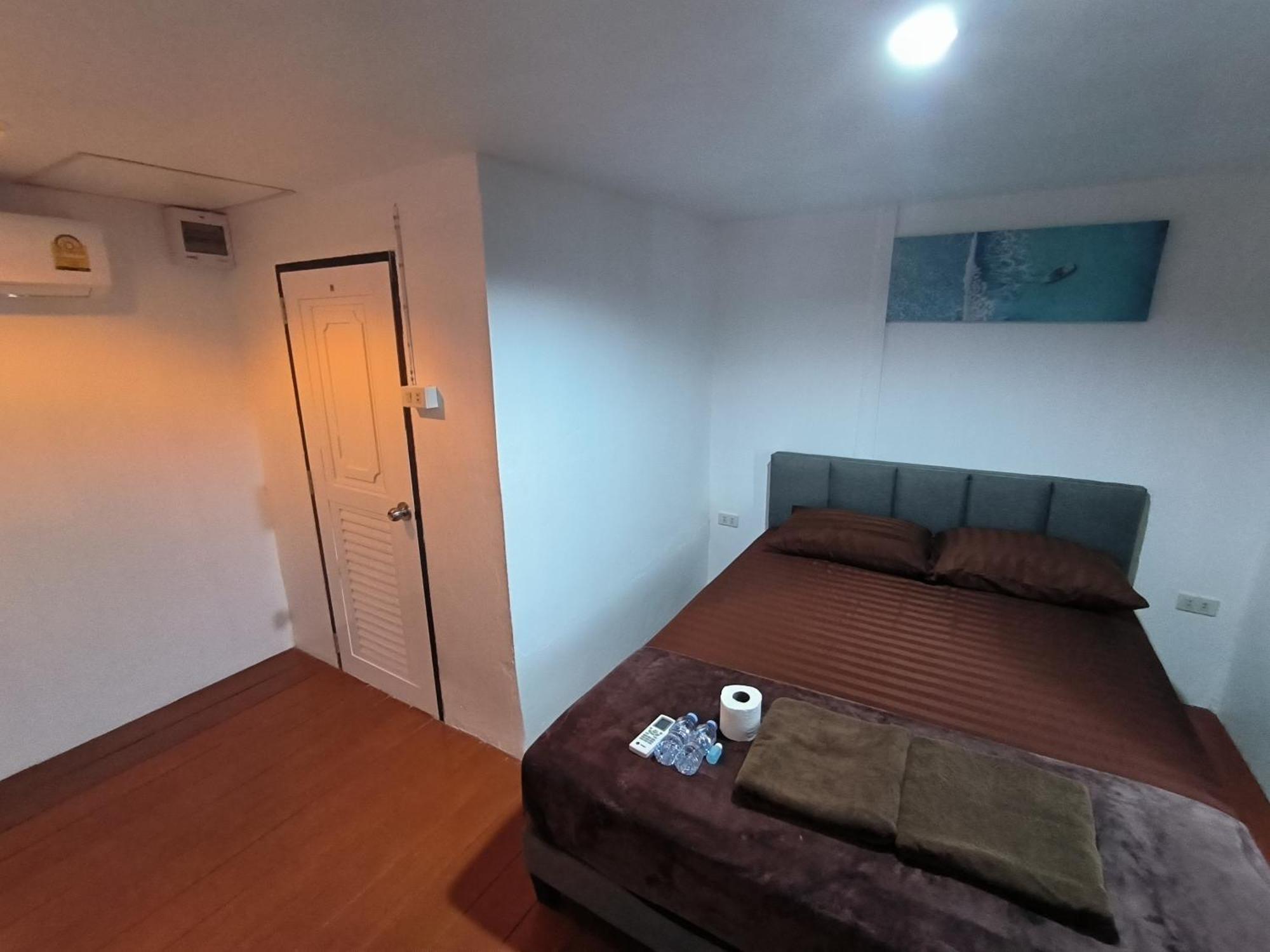 Golden Beach Resort Koh Phangan Baan Tai Room photo